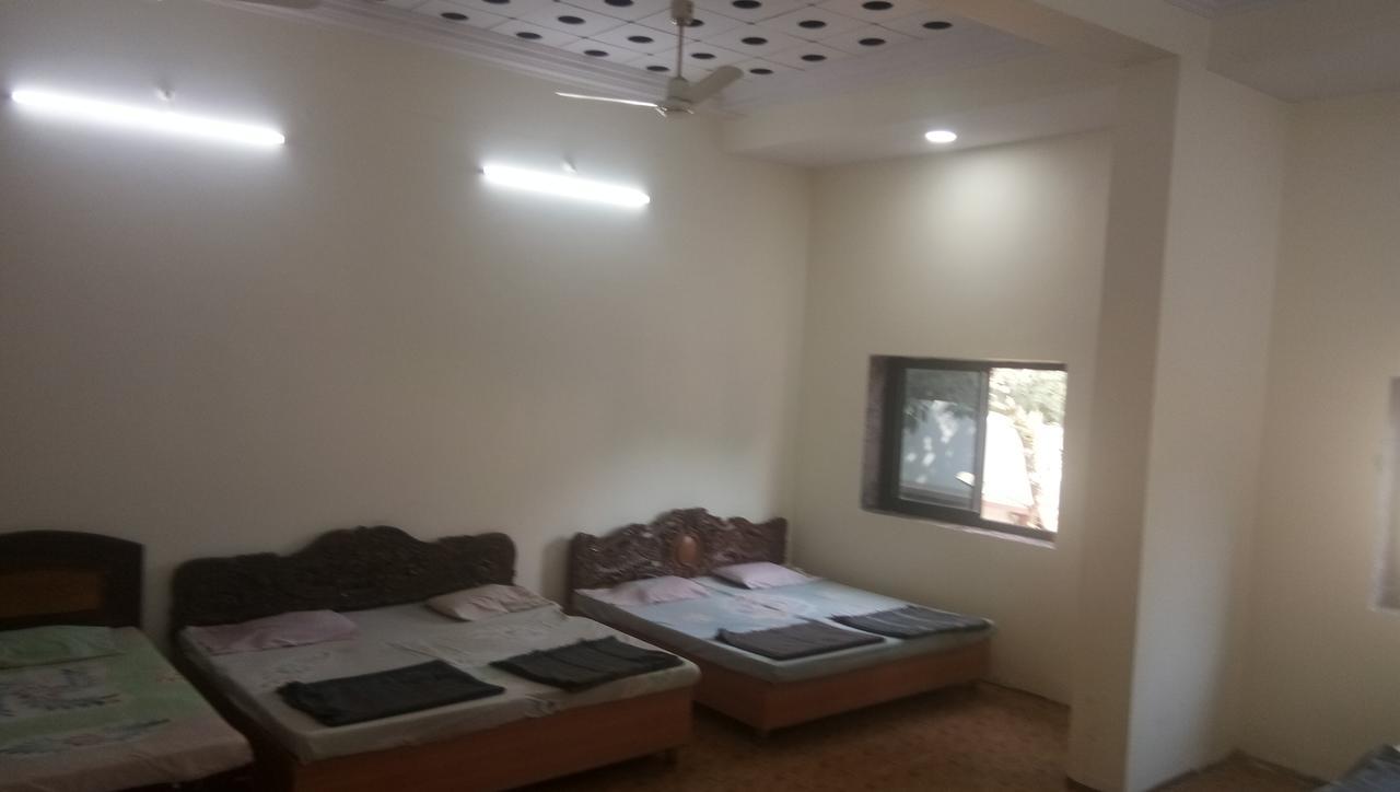 Grand Galaxy Hotel Krishna Нашик Екстериор снимка