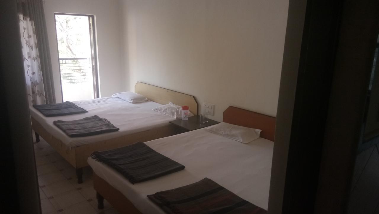 Grand Galaxy Hotel Krishna Нашик Екстериор снимка